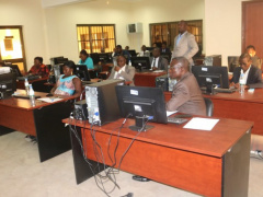 Refering to commercial courts and paying enrolment fees is now possible online