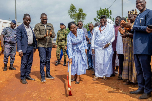 Togo: PM Tomegah-Dogbe launches rural road rehabilitation project in Vo prefecture