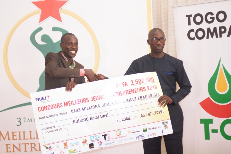 Togo : lancement du concours du meilleur jeune entrepreneur 2022 !