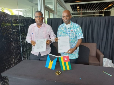 le-togo-etablit-des-relations-diplomatiques-avec-les-bahamas