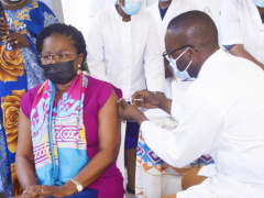 PM Dogbe, first Togolese figure to get Covid-19 vaccine