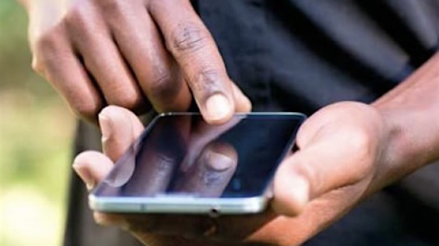 Le Togo va lancer un compte bancaire mobile sans « aucune formalité administrative »