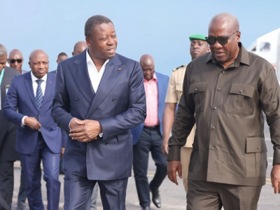 faure-gnassingbe-a-l-investiture-de-john-dramani