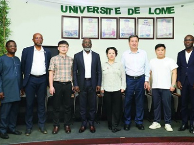 universite-de-lome-des-discussions-avec-des-chinois-pour-fabriquer-des-voitures