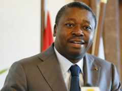 Textile: Faure Gnassingbé urges cotton farmers to produce more, to attract more foreign investors