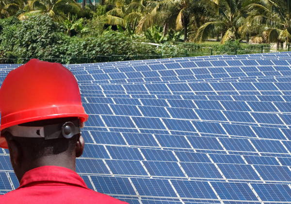 Stratégie nationale d’électrification : le Togo va installer 60 mini-réseaux solaires avant fin 2020