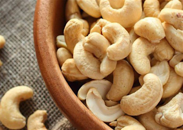 Togo imposes tax on cashew nut export