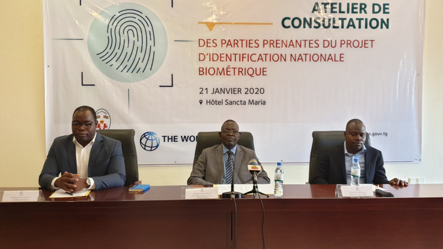 Togo : Pour doter chaque individu d’un numéro d’identification biométrique unique, l’Etat implique la société civile