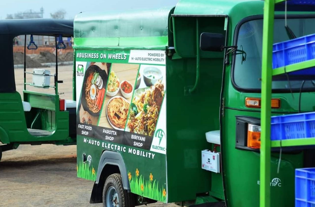 PIA dote le Togo de véhicules électriques