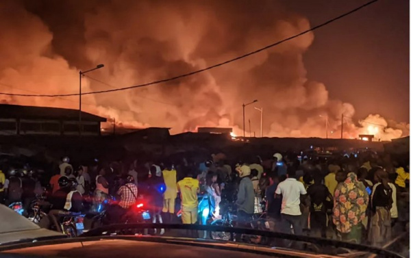 Incendie au marché d’Agoè : les ¾ de l’infrastructure marchande consumés (gouvernement)