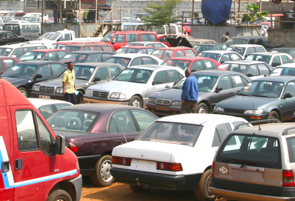 Un logiciel de tracking a bloqué les activités sur les parcs de véhicules d’occasion à Lomé, ce lundi