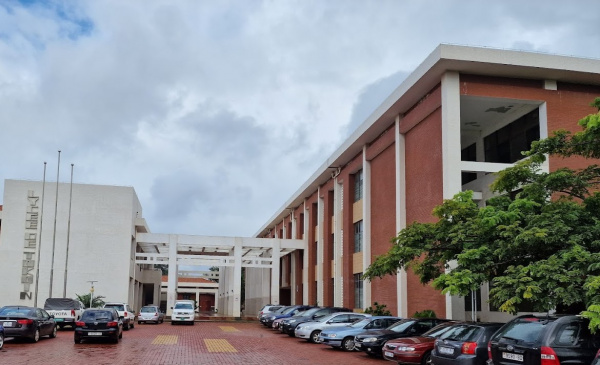 Togo : recrutement ouvert pour les lycées scientifiques de Lomé et Kara