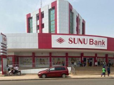 sunu-bank-togo-fermeture-d-agences-suppression-de-postes-et-colere-sociale