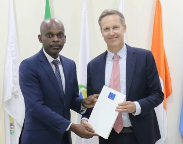 Le nouvel ambassadeur de l’UE au Togo Gwilym Jones entre en fonction