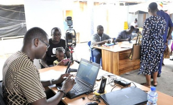 Togo Brings ID Cards to Women Vendors at Adawlato Market