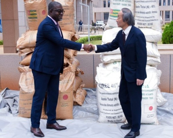 Japan Gives Togo CFA2 Billion Worth of Fertilizer