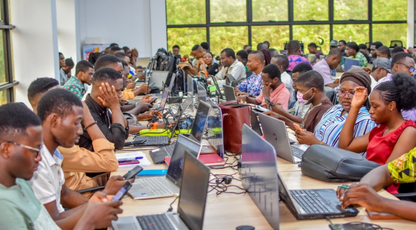 Togo : l’incubateur CUBE et l’OIF pour former 300 jeunes au digital et à l&#039;entrepreneuriat