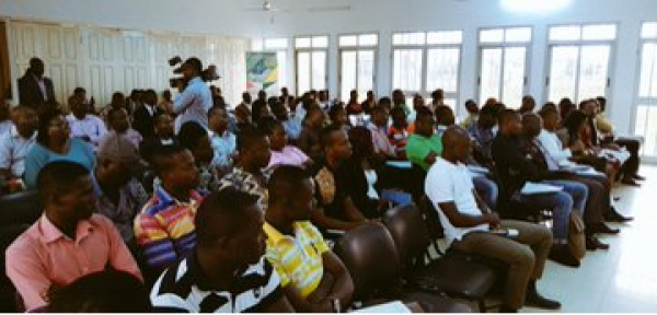 Togo: Authorities initiate workshops to inform young local entrepreneurs about government&#039;s measure of setting aside 25% of public contracts for them