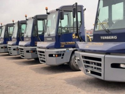 agl-togo-expands-fleet-with-new-terberg-tractors